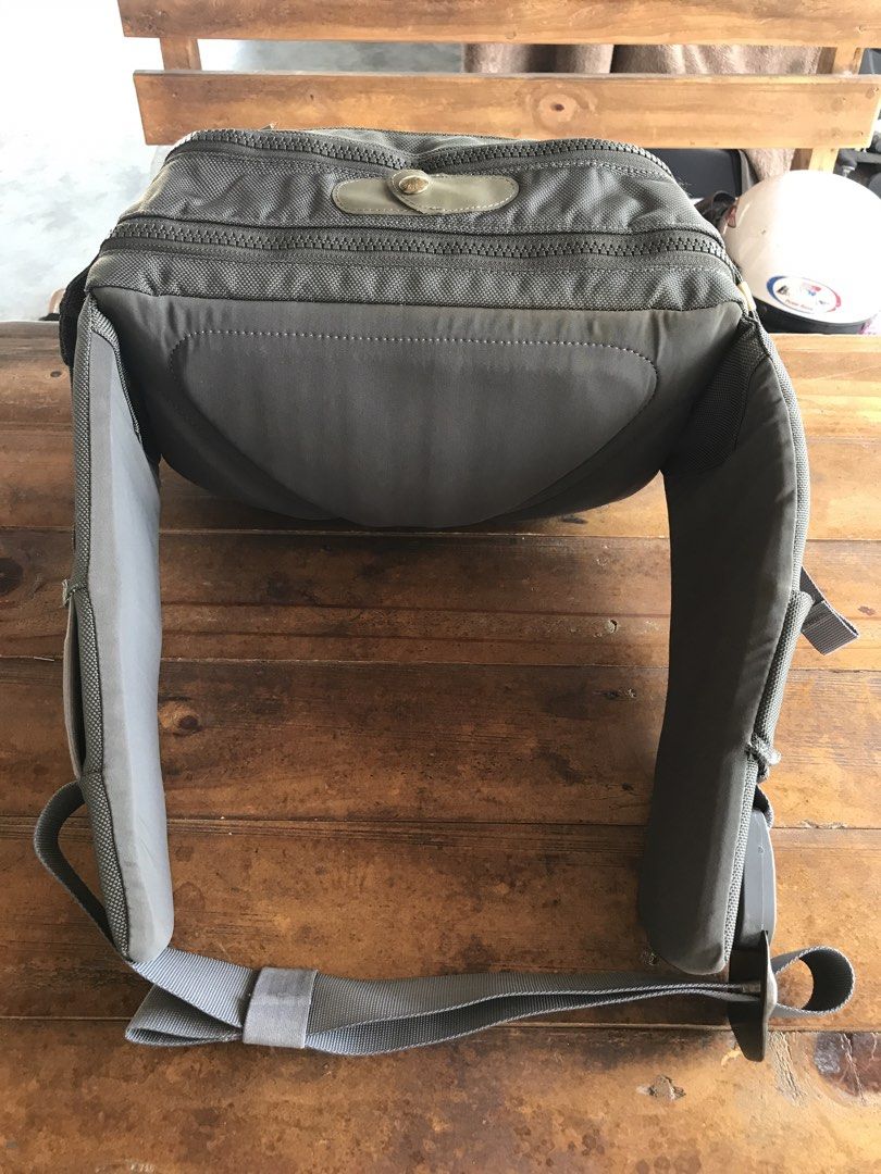 Visvim Ballistics Patchwork 8L (Category: Bags & Wallets) located in Tanah Merah. Submitted by izzhero (Listing ID 1453848642, Image 2). Description: PRODUCT DESCRIPTION Brand ; Model; Material ; Measure ; Serial no; Made In Condition ; Please Refer photo Accept "PAYPAL" Only Condition details: The item has been used and has some minor flaws. This item may have some minimal imperfections, so please take a look at all photos before making your pur