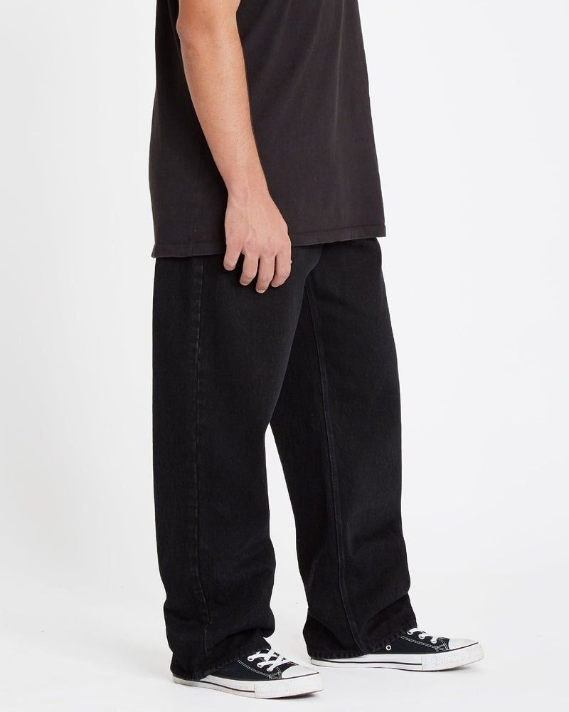 VOLCOM BILLOW LOOSE JEANS (Category: Jeans) located in San Pedro. Submitted by cyanide.slug.cat (Listing ID 1453924162, Image 3). Description: m-l 36" waist 40" length.