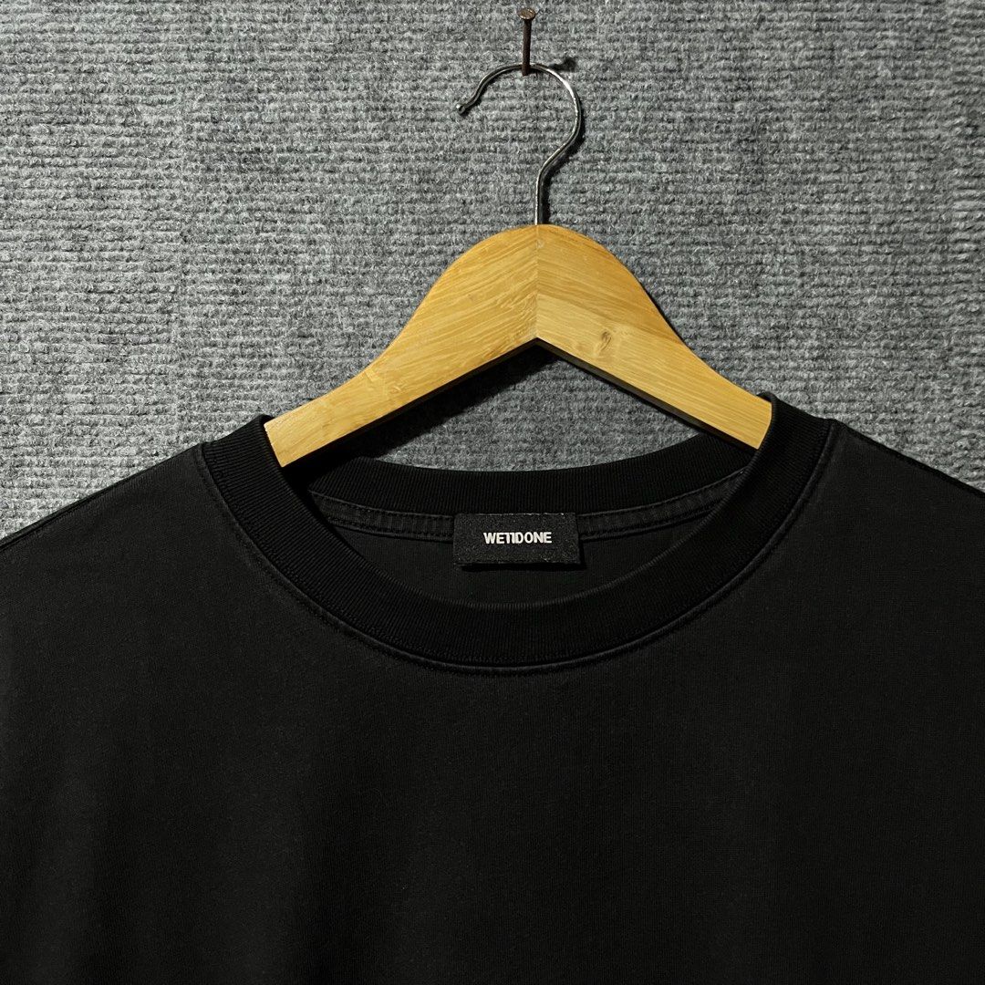WELLDONE MIRROR PATCHED LOGO (Category: Activewear) located in Naga. Submitted by goodfinds_only.v1 (Listing ID 1453817732, Image 3). Description: FOR SELL -WELLDONE MIRROR PATCHED LOGO SIZE:LARGE MEASUREMENTS WIDTH:23 INCHES LENGTH:29 INCHES COLOR RATE:9/10 IN GOOD CONDITION NO FLAWS NEEDS WASH DM ME TO PURCHASE! LOCATION:NAGA CITY BICOL REGION.