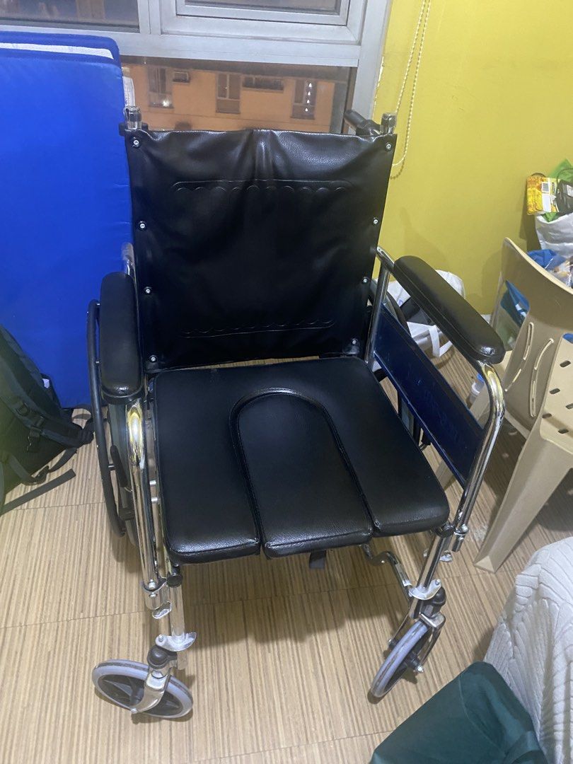 Wheelchair for Sale (Category: Wheelchairs) located in Manila. Submitted by iver211 (Listing ID 1453930760, Image 2). Description: Wheelchair for Sale – Lightly Used (Only 3 Months) Selling a wheelchair that was only used for 3 months. It is in good working condition, clean, and ready for immediate use. Ideal for temporary recovery, elderly users, or anyone needing reliable mobility support. Condition: * Used for only 3 months * Well-maintained *