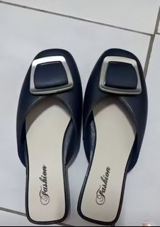(Category: ) located in . Submitted by selling__preloved (Listing ID 1453996066, Image 1). Description: .