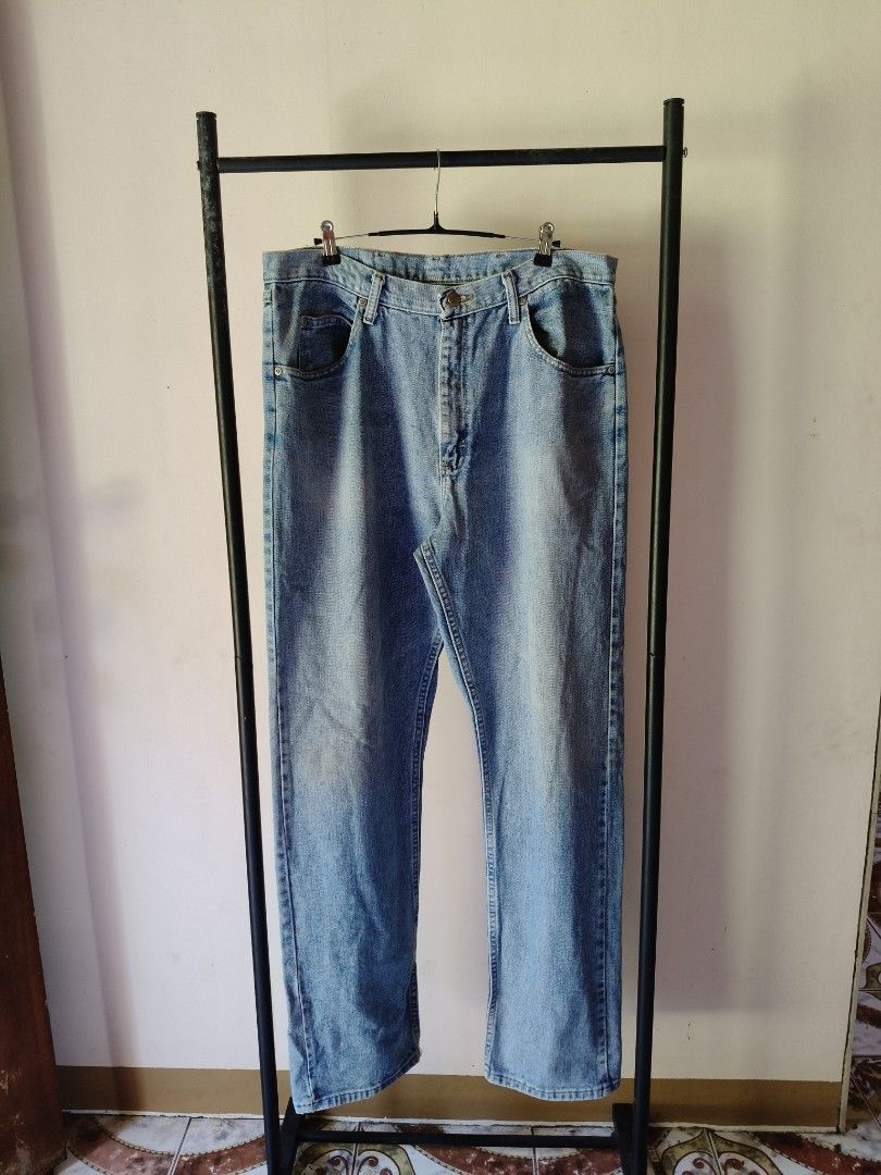 Wrangler Authentic Jeans - Light Wash Denim (Category: Jeans) located in Dumaguete. Submitted by happyocean_14dac6 (Listing ID 1453839118, Image 1). Description: - Classic light wash denim jeans - Brand: Wrangler - Fit: Straight leg - Size: 36x34 - Material: 100% Cotton - Origin: Made in Mexico - Style: Versatile staple for casual wear, pairs easily with t-shirts and button-downs. free shipping .