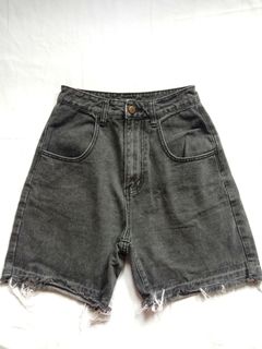 (Category: ) located in . Submitted by threadsandthingsph.gem (Listing ID 1453927172, Image 1). Description: .
