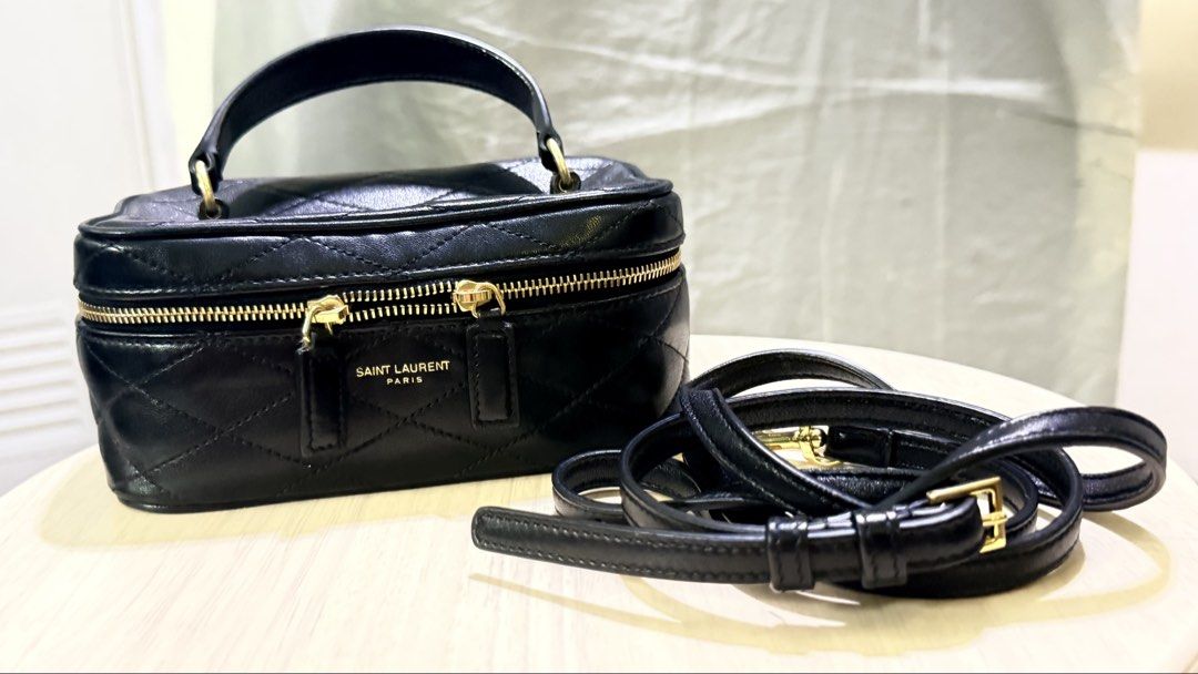 YSL small bag (Category: Luxury Bags & Wallets) located in Pasay City. Submitted by piaaaaa_952 (Listing ID 1453856340, Image 1). Description: .