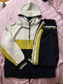 (Category: ) located in . Submitted by preloved.by.jolin (Listing ID 1453952786, Image 1). Description: .