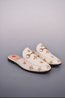 （分類：）位於 。 由 aurastudio 提交（商品編號 1454118104，圖片 1）。簡介： 。