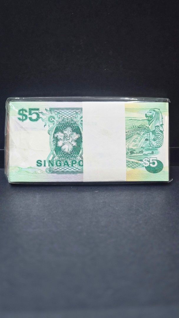 $5 stack (Category: Currency) located in Singapore. Submitted by vin3992 (Listing ID 1454043138, Image 2). Description: Singapore ship series $5 stack 100pcs running number.