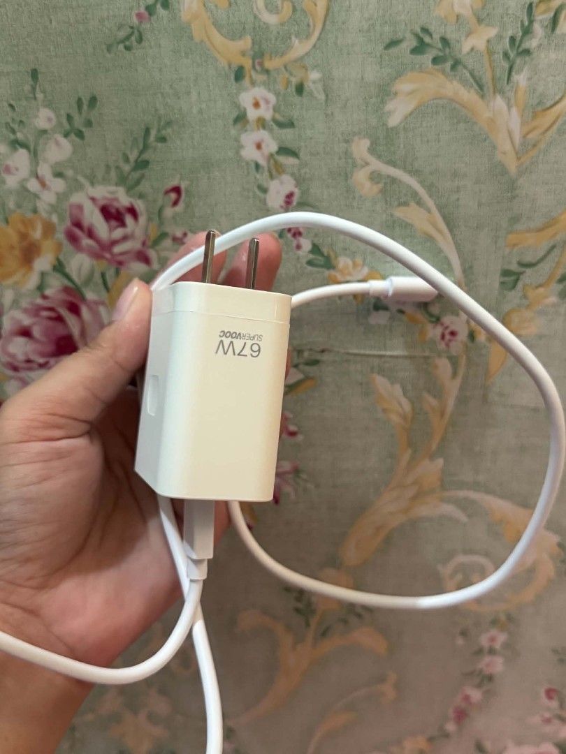 67w oppo charger tyoe c (Category: Chargers & Cables) located in Manila. Submitted by minecessories (Listing ID 1454098792, Image 3). Description: .