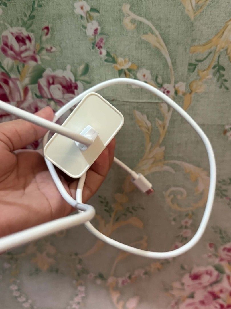67w oppo charger tyoe c (Category: Chargers & Cables) located in Manila. Submitted by minecessories (Listing ID 1454098792, Image 2). Description: .