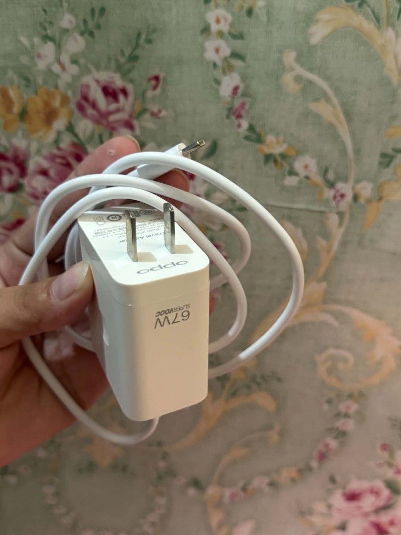 67w oppo charger tyoe c (Category: Chargers & Cables) located in Manila. Submitted by minecessories (Listing ID 1454098792, Image 1). Description: .