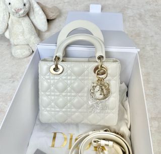（分類：）位於 。 由 vivianeyun 提交（商品編號 1454138168，圖片 1）。簡介： 。