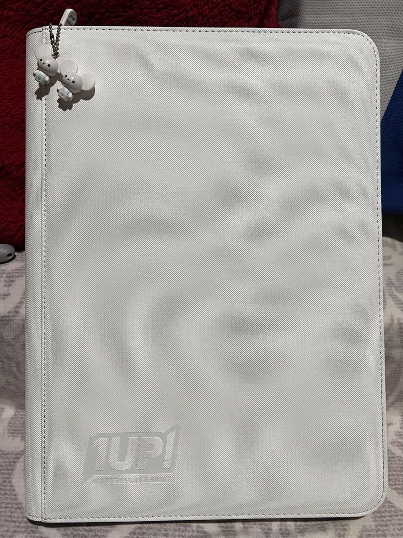 9 Grid Card Binder (Category: Stationery & School Supplies) located in Taguig. Submitted by lil_jecht (Listing ID 1454173384, Image 2). Description: 9 Pocket Zipper Card Binder by 1UP Color: White Folder Size: 13.8” x 10.2” inches Inner Pocket Size: 6.8cm x 9.7cm Features: •9 Pocket Per Page Premium Quality Zip-up Trading Card Binder •Non-slip, water resistant polyurethane leather •Anti Slip Texture •20 Acid Free 18 Pocket Pages •Store up to 360 