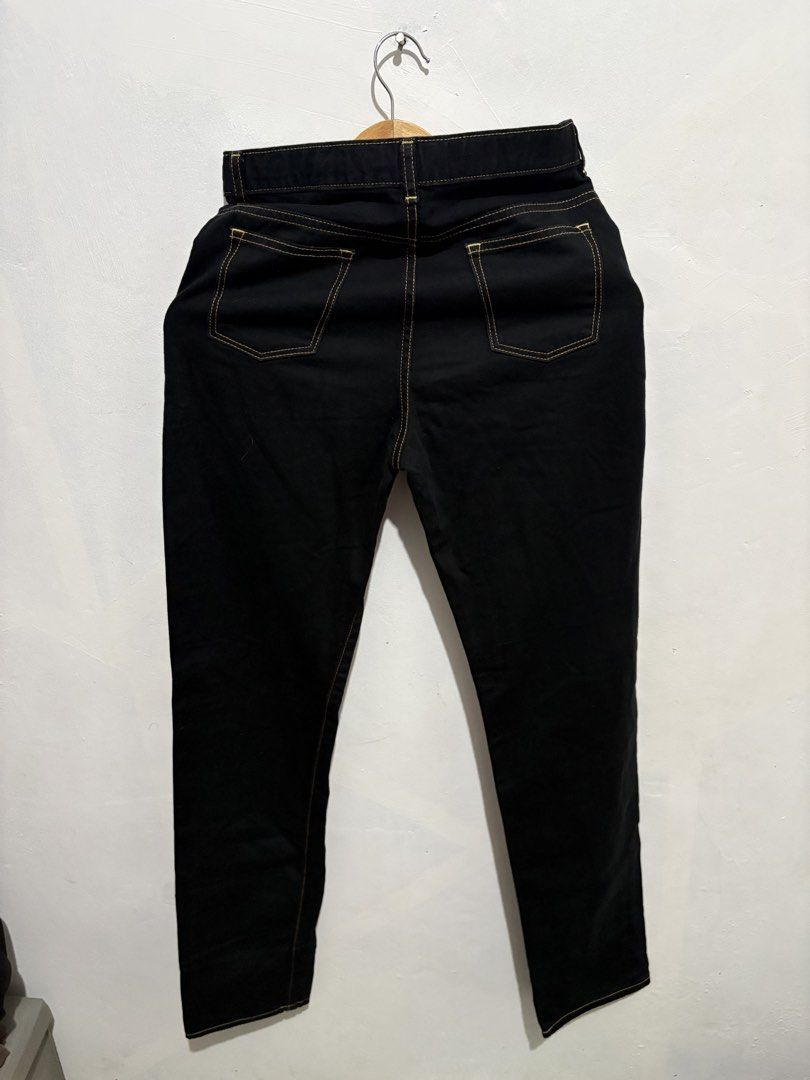 A Bathing Ape Black Jeans (Category: Jeans) located in Cabanatuan. Submitted by chingweyyy (Listing ID 1454157178, Image 3). Description: - Authentic A Bathing Ape (BAPE) Black Denim Jeans - Classic five-pocket design - Distinctive yellow stitching throughout - Iconic BAPE ape head logo detail on the coin pocket - Secure button and zip fly closure - Versatile for everyday casual wear Size 28 Waist 42 Length 7 Leg Opening.