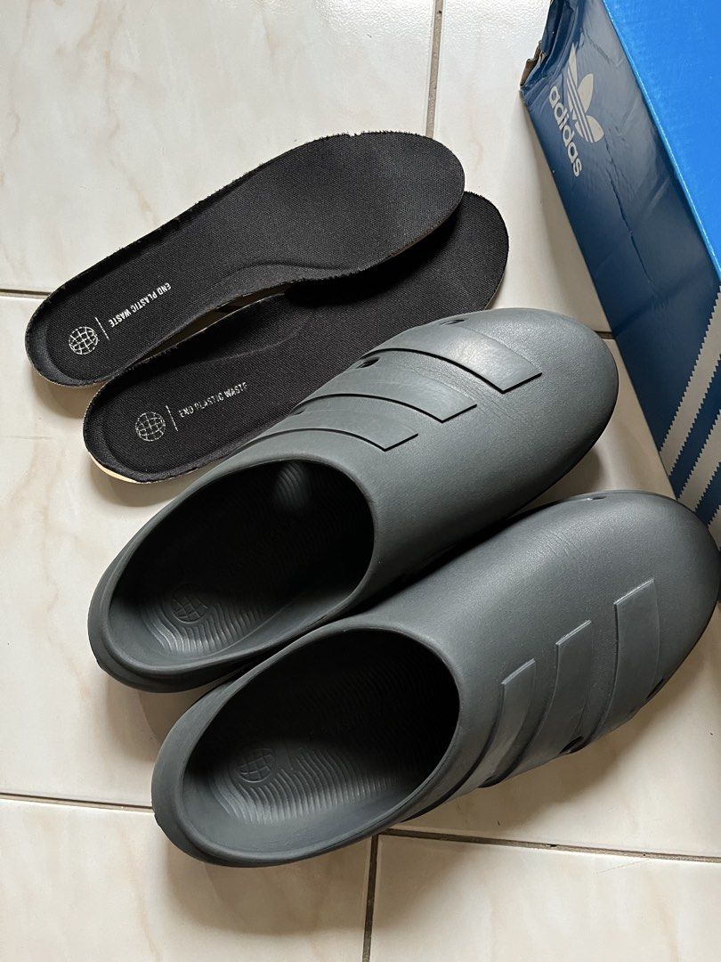 Adidas Adicane Clogs Black (Category: Slippers & Slides) located in Calapan. Submitted by clothing_shoes24 (Listing ID 1454092705, Image 3). Description: Adidas Adicane Clogs Black 850 Size 11 US Mens in a very good condition no box.