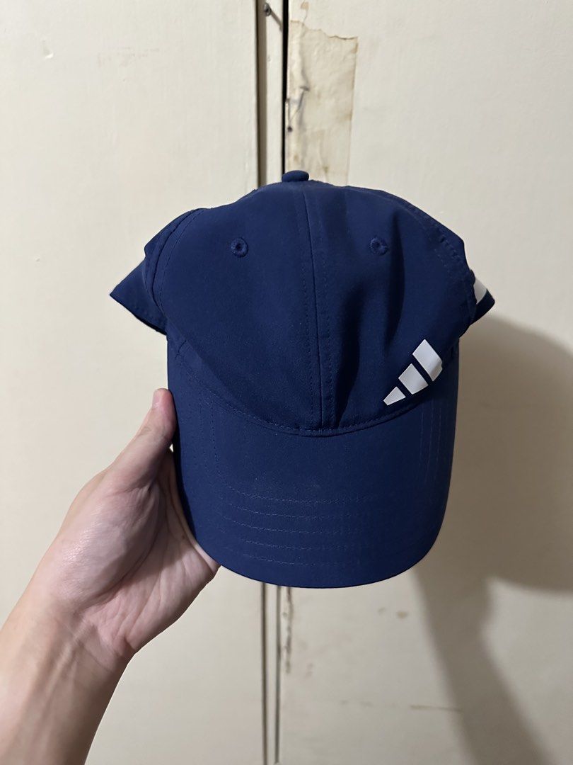 Adidas Training Essentials Cap (Category: Activewear) located in Manila. Submitted by 4buying (Listing ID 1454025036, Image 2). Description: - Brand new never been worn - OSFW.