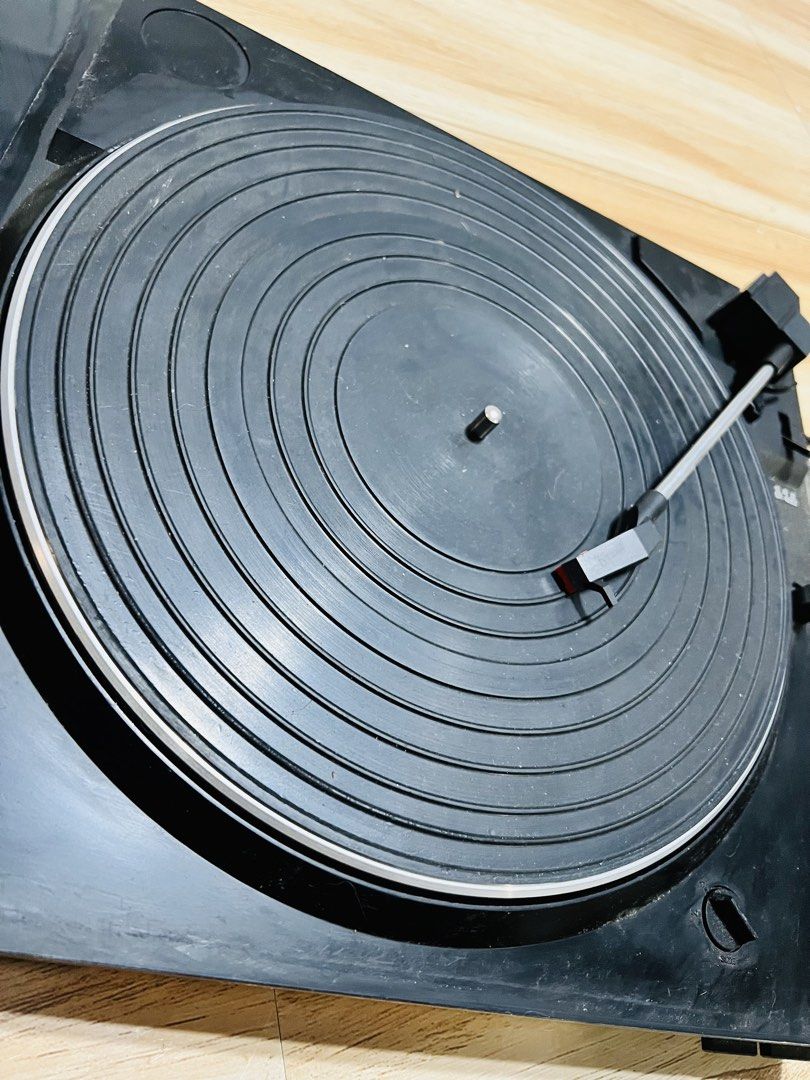 Affordable Sanyo Turntable System Record Player As Is Untested 😍👌🏻 (Category: Portable Music Players) located in Malolos. Submitted by afford.japan (Listing ID 1454133310, Image 3). Description: Affordable Sanyo Turntable System Record Player As Is Untested 😍👌🏻.