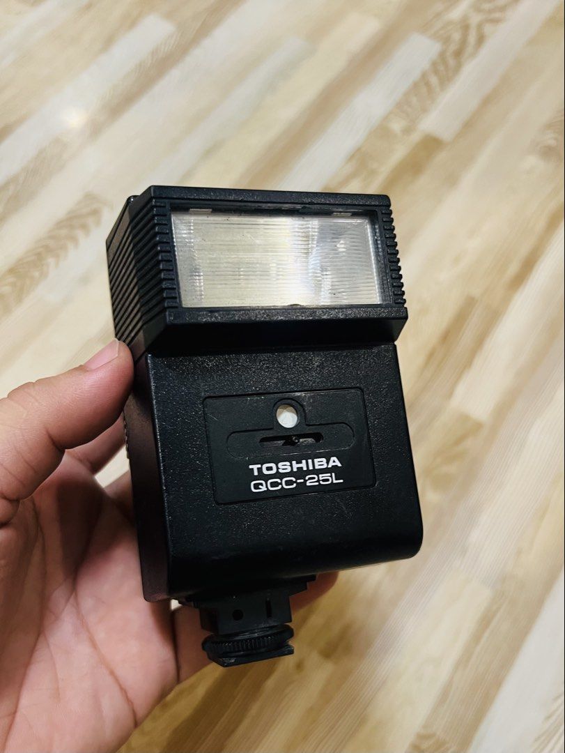 Affordable Toshiba QCC-25L flash 😍 (Category: Flashes) located in Malolos. Submitted by afford.japan (Listing ID 1454133298, Image 1). Description: Japan Surplus.