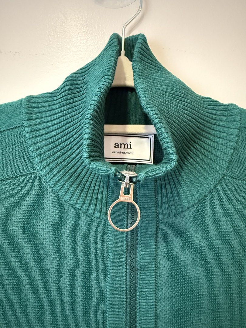 Ami Paris Zip Up Viscose Jacket (Category: Coats, Jackets and Outerwear) located in San Fernando. Submitted by archvst.selects (Listing ID 1454009442, Image 3). Description: E19K503.014 Authentic 💯 🖍️Dark Green 📏XS on tag 18x24 🔎Color Rate: 9.5/10 ₱6500 Excellent Condition, Good as new, No issue.