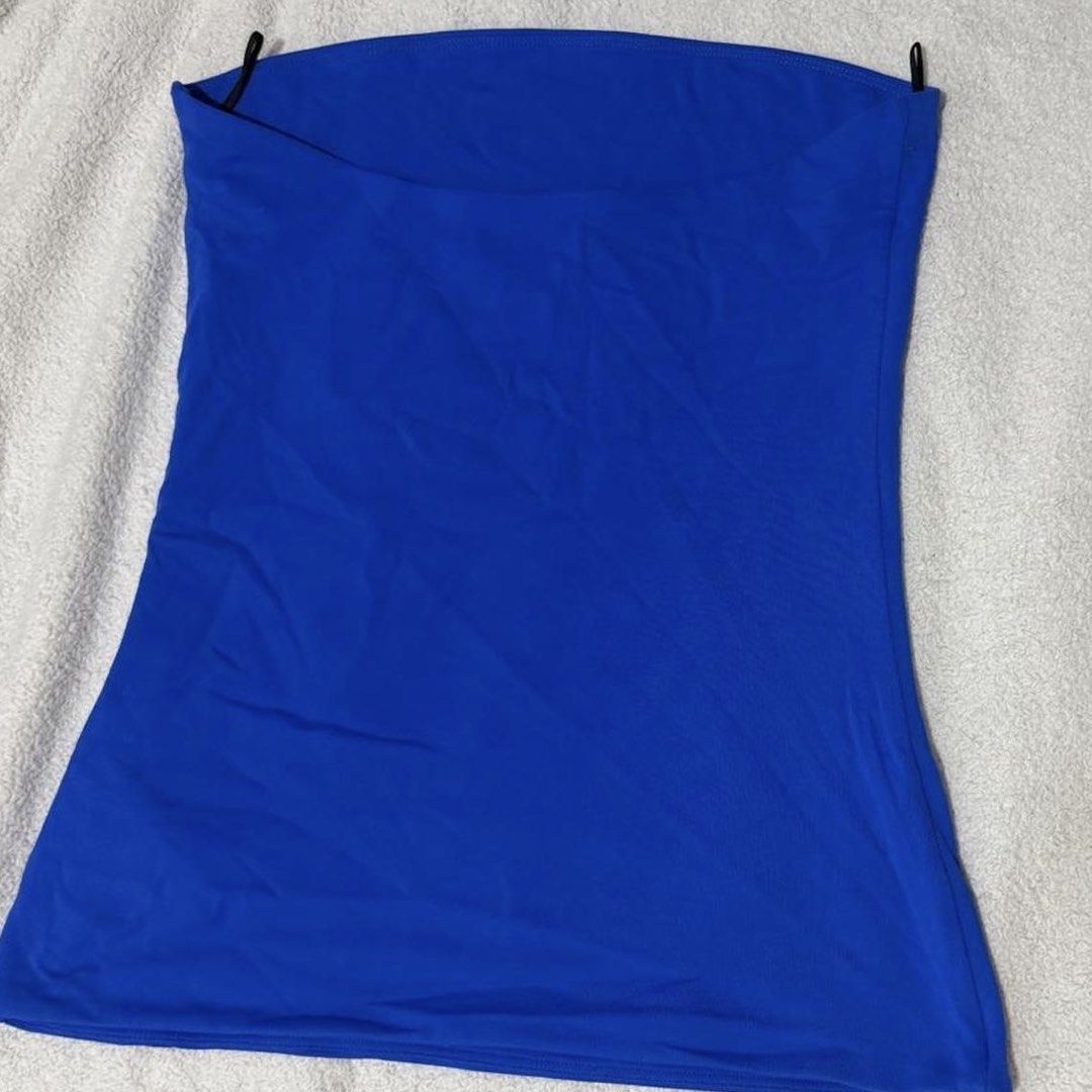 aritzia contour hip tube top (blue) (Category: Sleeveless) located in Makati City. Submitted by lastgirlonearthx (Listing ID 1454067671, Image 2). Description: 💌 brand new & guaranteed authentic 💌 item may come with or without tags 💌 available sizes: xxs, xs, s.