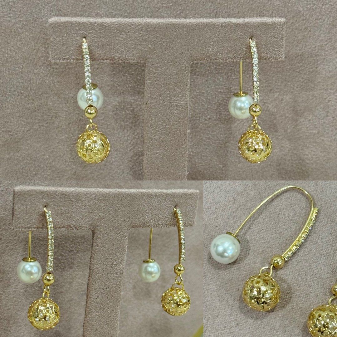 Assorted Earring (Category: Earrings) located in Singapore. Submitted by jewelryave_sg (Listing ID 1454064247, Image 1). Description: Includes: ✔️Jewelry pouch ✔️Polishing cloth.