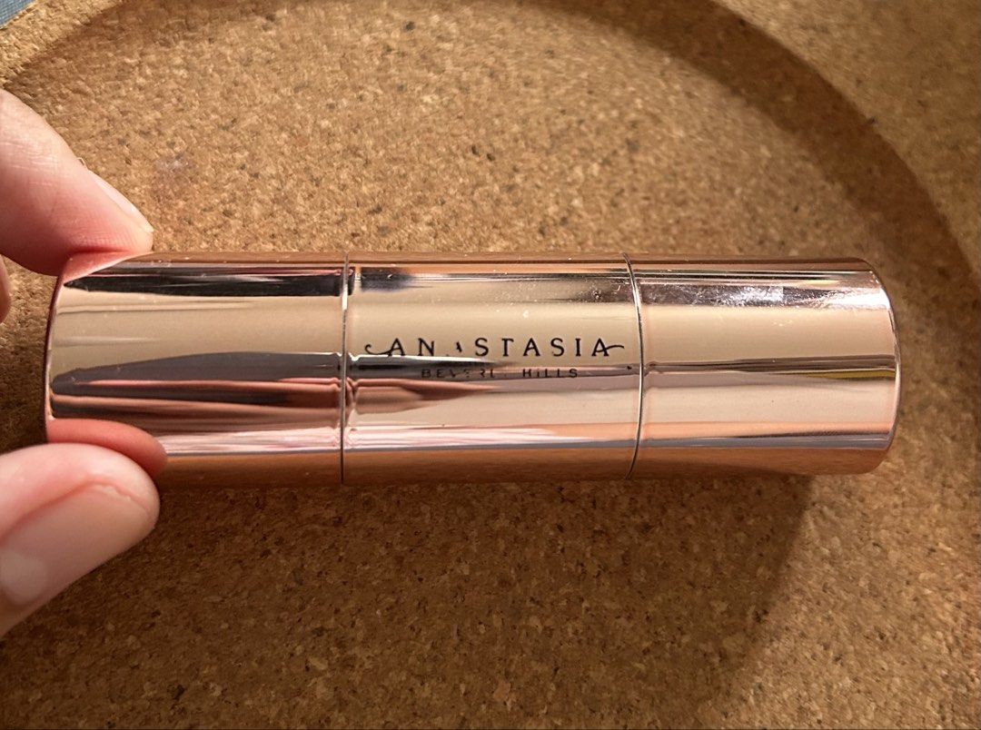 AUTHENTIC Anastasia Beverly Hills Stick Blush (Latte) (Category: Makeup) located in Quezon City. Submitted by Train4Thoughts (Listing ID 1454062816, Image 3). Description: - best for neutral/olive skin tones - rarely used - srp: P1960 rfs: downsizing my makeup collection .