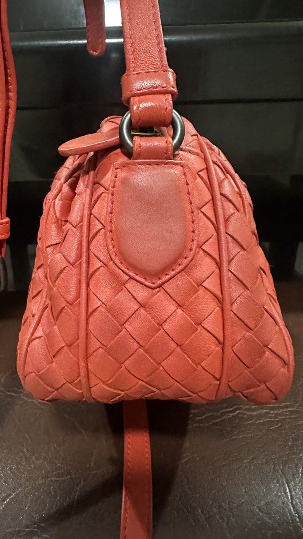 Authentic Bottega Veneta Crossbody (Category: Luxury Bags & Wallets) located in Las Pinas. Submitted by marshmallowmax (Listing ID 1454048908, Image 2). Description: Guaranteed Authentic! Slighty used like 9/10 condition, no flaws Small size L-9 x H-6” With dustbag.