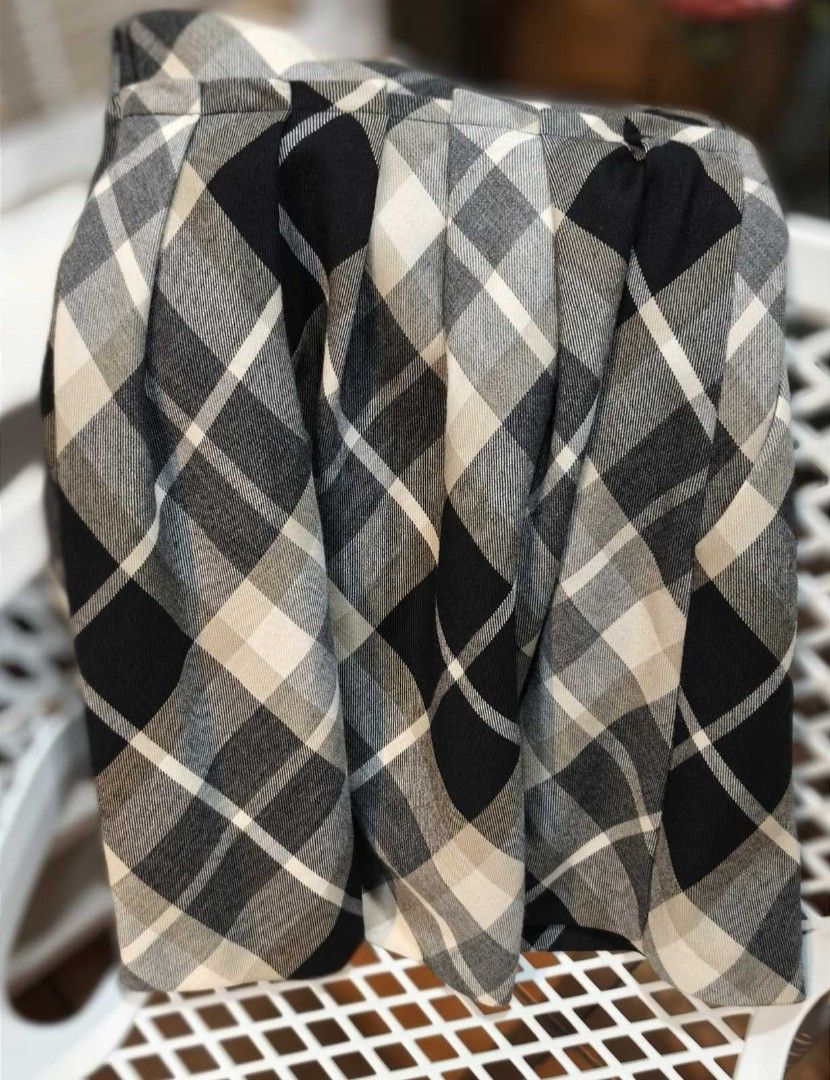 Authentic Burberry Plaid Skirt Size EU34 (Category: Skirts) located in Aguinaldo. Submitted by designerlaneph (Listing ID 1454155756, Image 2). Description: Previously owned Burberry plaid skirt size EU34 💯% authentic in nice condition free shipping onhand.