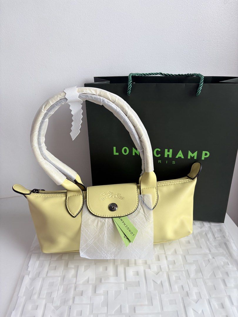 AUTHENTIC Longchamp Le Pliage Xtra East west in LIME (Category: Shoulder Bags) located in Manila. Submitted by willowsbags (Listing ID 1454063822, Image 2). Description: ⋆˚࿔ authentic quality from japan 🇯🇵 ⋆˚࿔ sourced from longchamp japan outlet store ⋆˚࿔ comes with dust bag ⋆˚࿔ 3-5 max days pre-order time, will be shipped once on hand ⋆˚࿔ SHIPPING: lalamove / jnt (no rush shipping, normal processing is around 1-2 days depending on the amount o