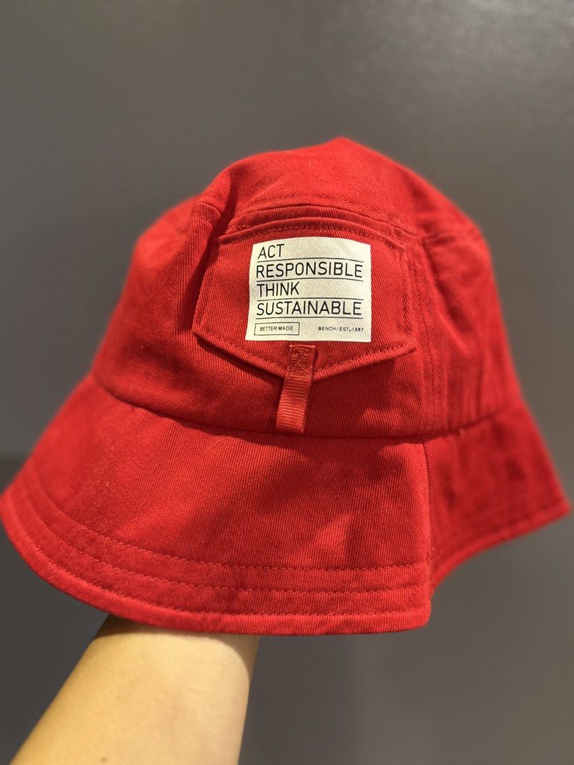 Bench Better Made Red Bucket Hat | Unisex | Like New (Category: Hats & Beanies) located in Quezon City. Submitted by clearshelf (Listing ID 1454094209, Image 1). Description: ❤️ Bench Better Made Bucket Hat Stylish and lightweight bucket hat from Bench’s Better Made collection. Perfect for everyday wear, travel, beach trips, and outdoor activities. Features: * Authentic Bench * Vibrant red color * Unisex design * Lightweight and comfortable * Sof