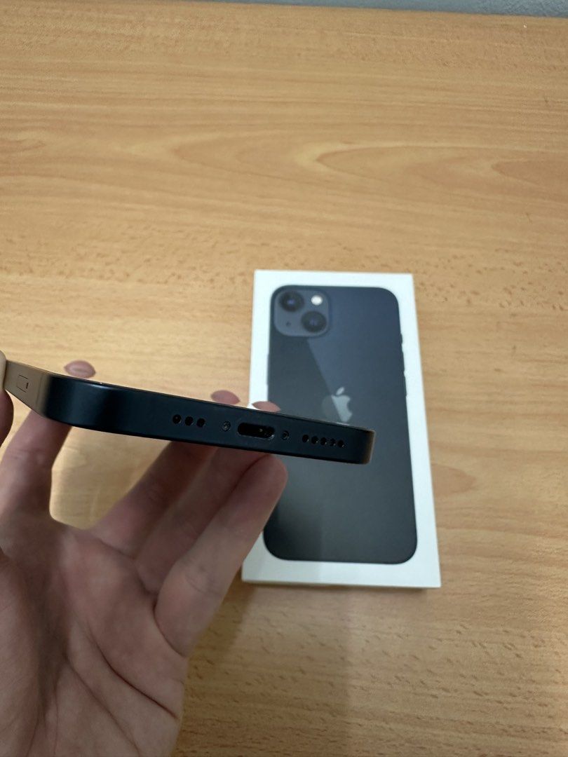 Like new iPhone 13 (Category: iPhone 13 Series) located in Cheras. Submitted by chinshin10 (Listing ID 1454088788, Image 2). Description: Good condition BH 83% With box, cable, casing.