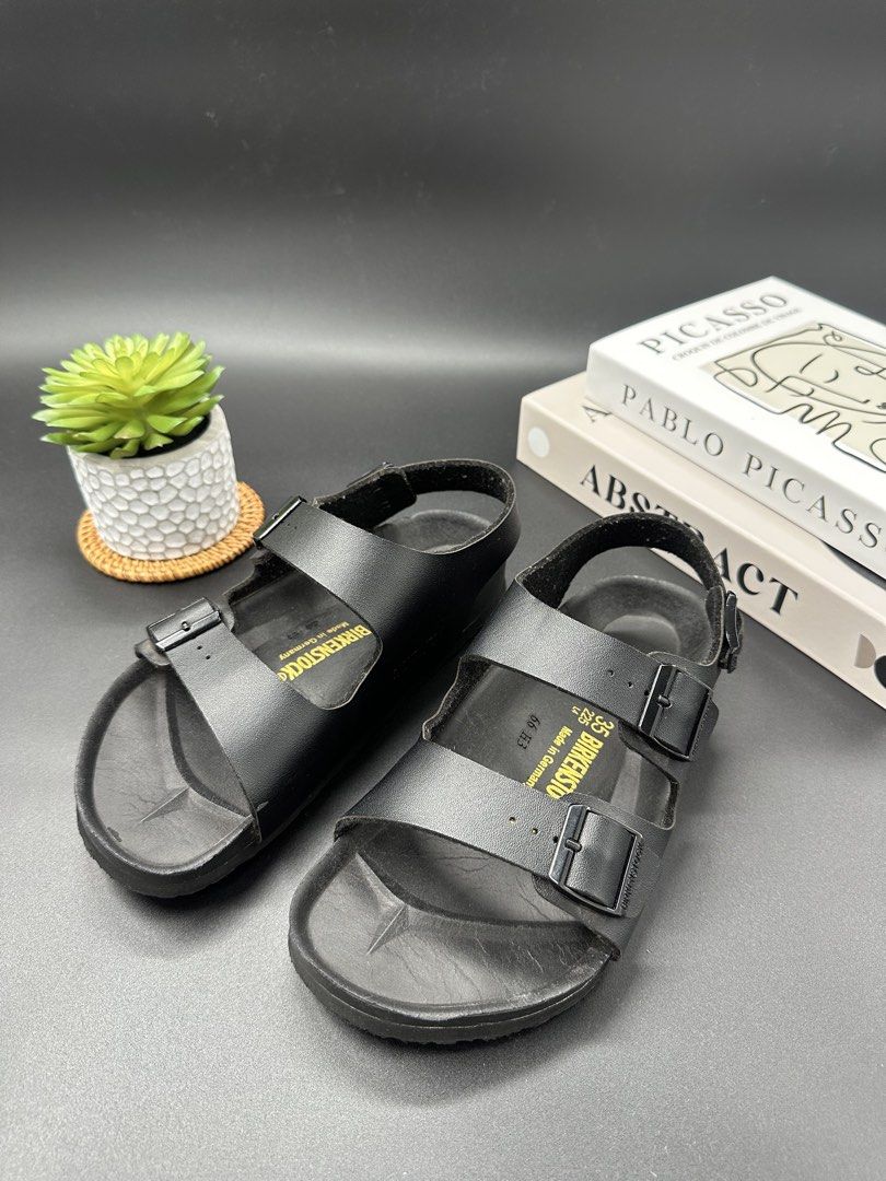Birkenstock Milano Eva Sandals (Category: Flats & Sandals) located in Baguio. Submitted by .daryl (Listing ID 1454102033, Image 1). Description: 22 cm insole.