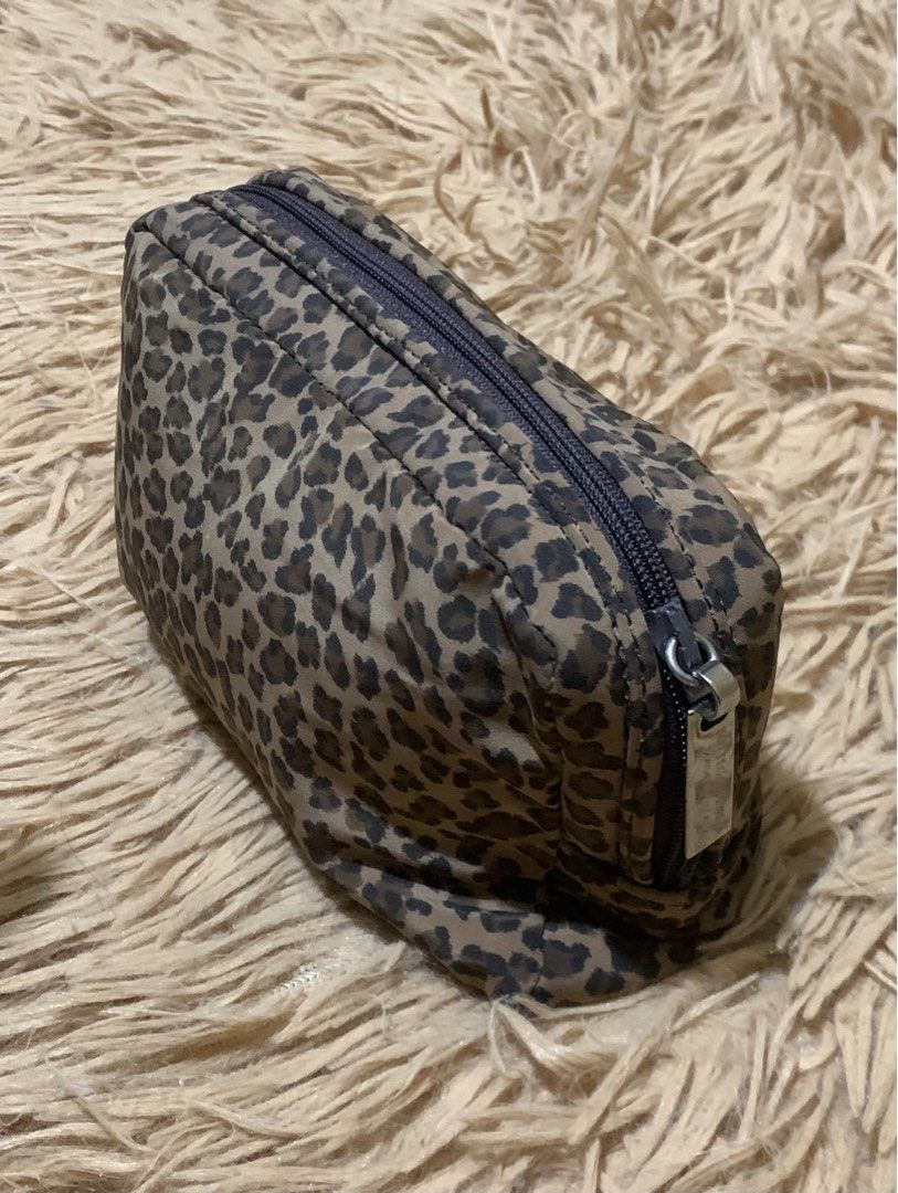 Bottega (Category: Luxury Bags & Wallets) located in Legazpi City. Submitted by casanibrah33153 (Listing ID 1454049734, Image 3). Description: .