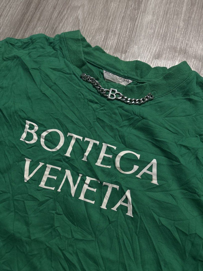 Bottega Veneta Tee (Category: Luxury Apparel) located in Cavite. Submitted by catch_my_thrift (Listing ID 1454131262, Image 2). Description: Bottegq Veneta Tee Medium 9/10 Condition Hairline Crackprints 280+sf.