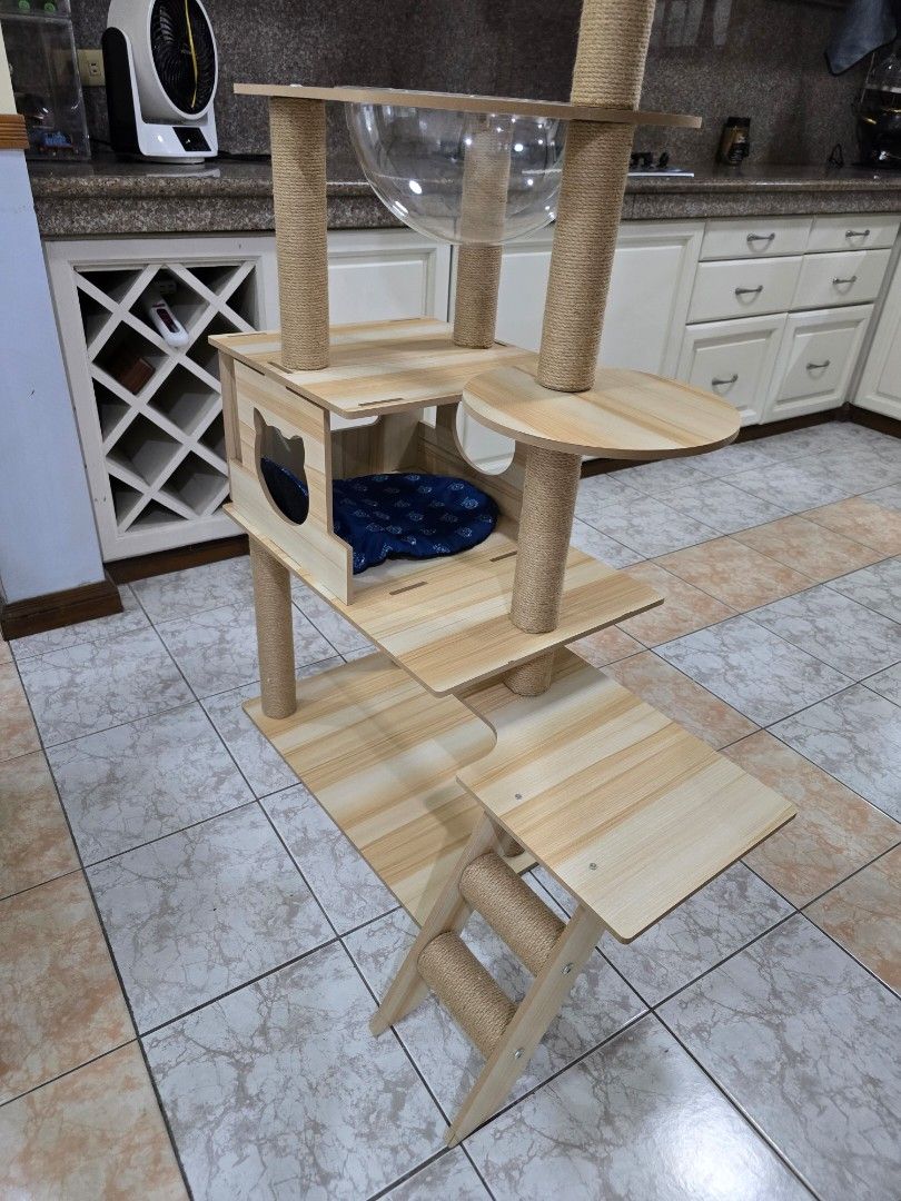 CAT PLAY TOWER (Category: Homes & Other Pet Accessories) located in Caloocan City. Submitted by mluck (Listing ID 1454084570, Image 2). Description: .