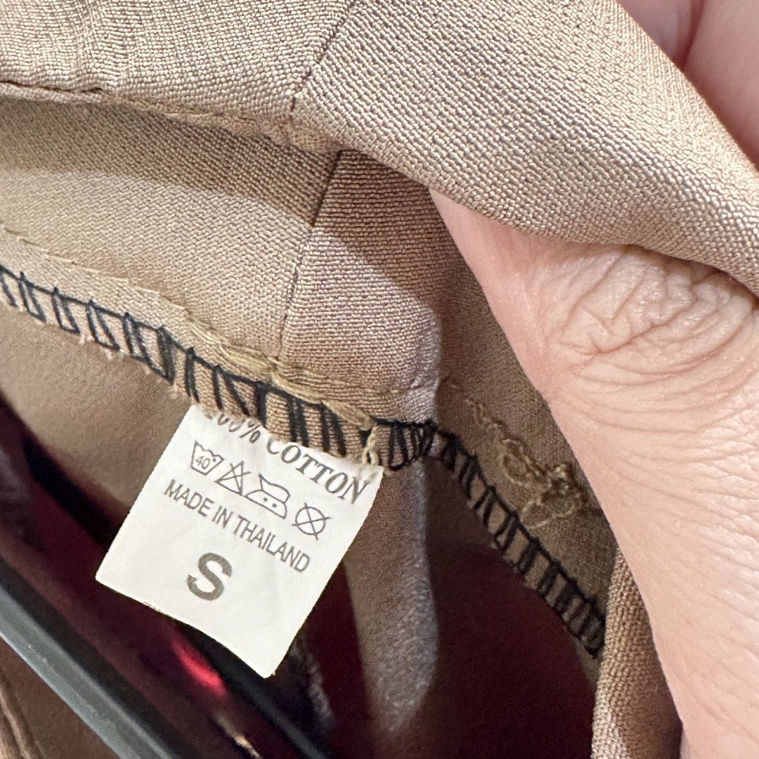 Brown Wide Leg Pants (Category: Other Bottoms) located in Manila. Submitted by preamorph (Listing ID 1454085909, Image 2). Description: .