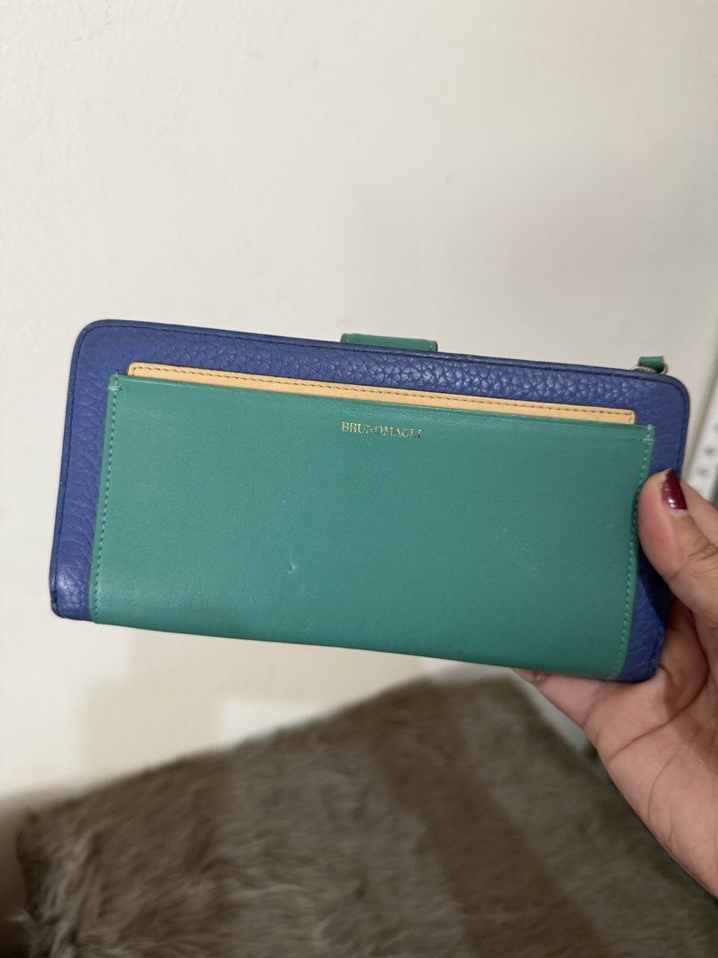 Brunomagli Italy Wallet (Category: Wallets & Card holders) located in Surigao. Submitted by surplusbox (Listing ID 1454182890, Image 1). Description: .