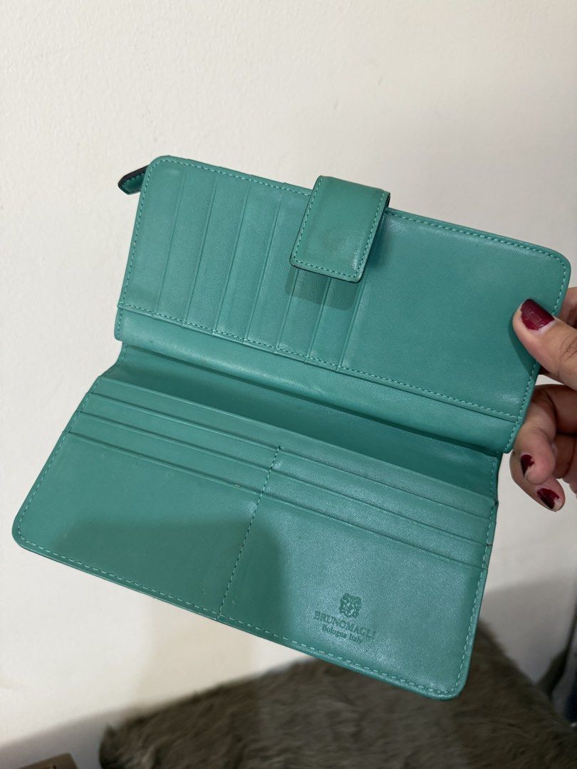 Brunomagli Italy Wallet (Category: Wallets & Card holders) located in Surigao. Submitted by surplusbox (Listing ID 1454182890, Image 3). Description: .