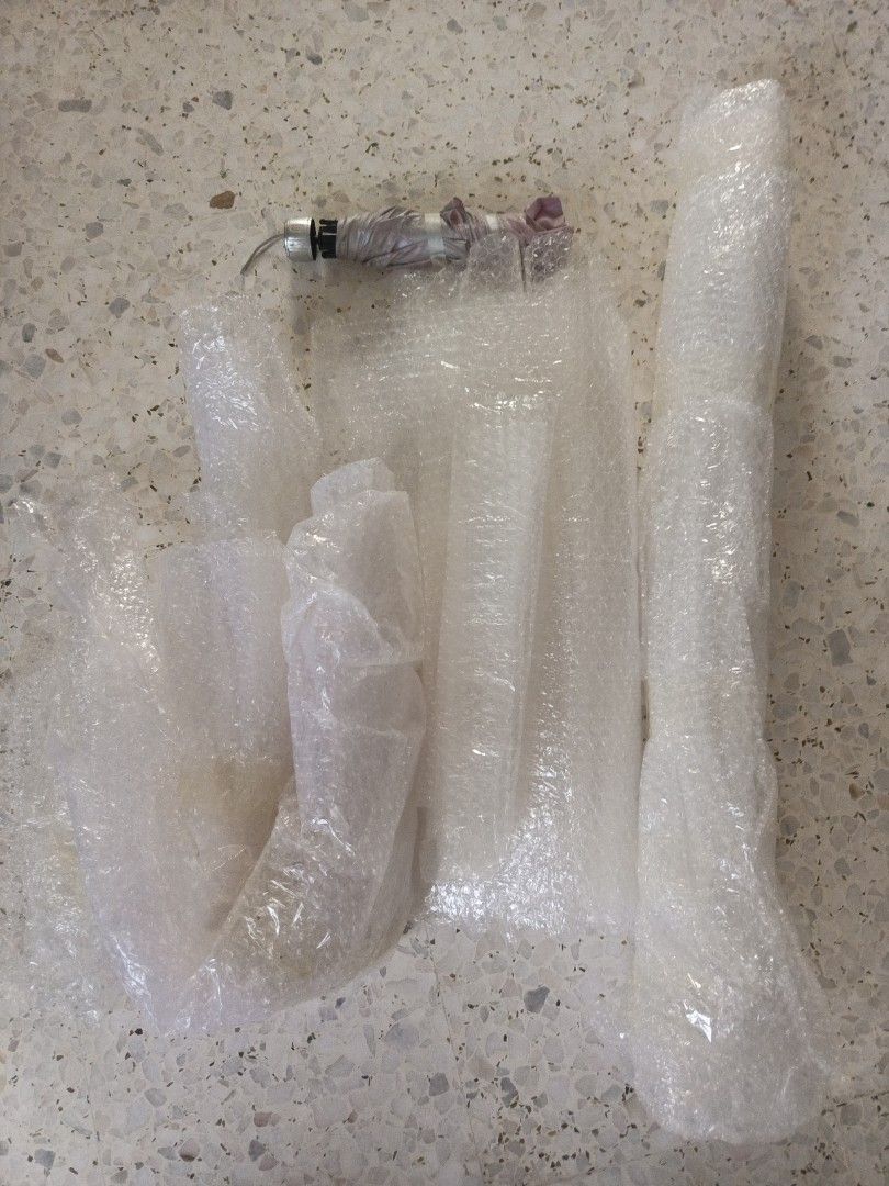 Bubble wrap (Category: Everything Else) located in Singapore. Submitted by csp000 (Listing ID 1454068172, Image 1). Description: - Bubble wrap available. used but clean - Ideal for shipping and moving - Protects items from damage ard 1 large shopping bag's worth. umbrella not included. self collect from my unit near Redhill mrt.