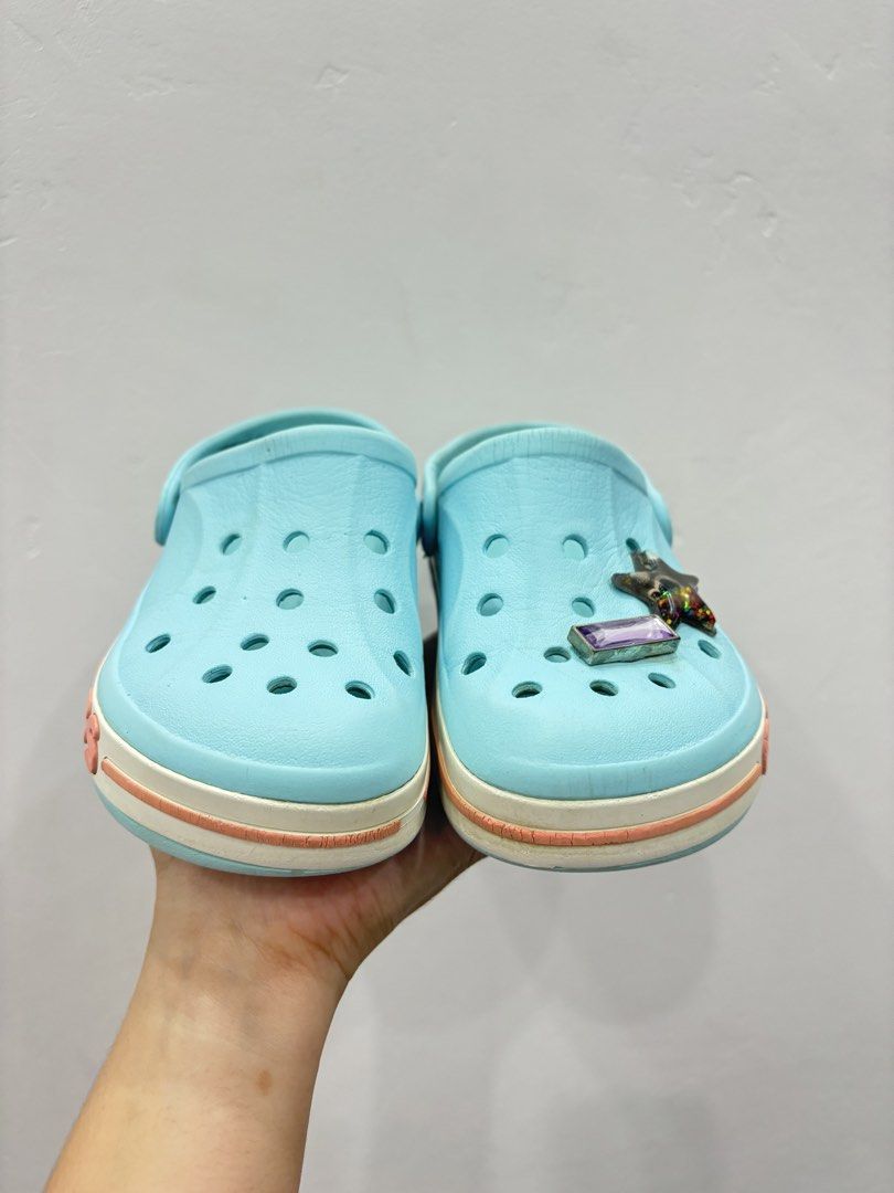 C12 crocs (Category: Babies & Kids Fashion) located in Imus. Submitted by littlebooythriftstore (Listing ID 1453909669, Image 2). Description: Bacoor Bawal sa maselan issue nasa pic na Pang harabas nalang ito.