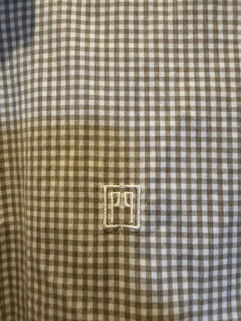 Carlo Pignatelli Shirt (Category: Formal Shirts) located in Quezon City. Submitted by j_vent (Listing ID 1454060542, Image 2). Description: .