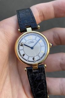 (Category: ) located in . Submitted by vintagewatchdavid (Listing ID 1453932864, Image 1). Description: .