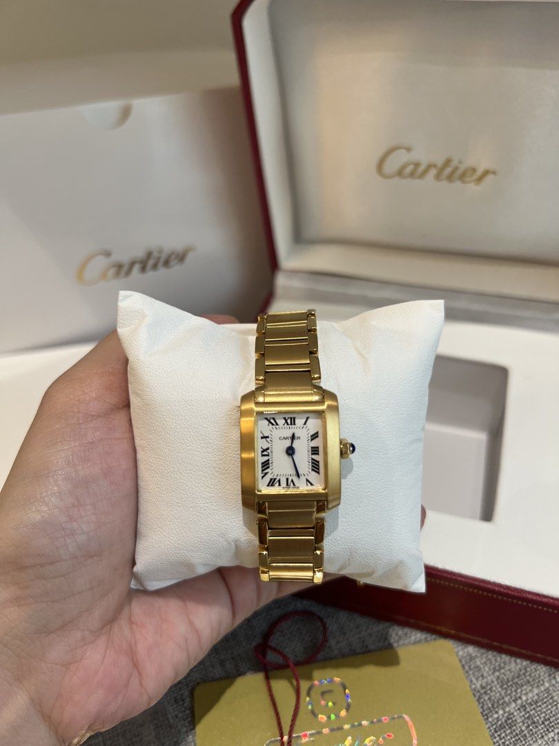 Cartier Tank Francaise (Category: Luxury Watches) located in Pasig City. Submitted by declutterwithme11 (Listing ID 1454039725, Image 2). Description: - Cartier Tank Francais - Japan preloved but NGA hence the price 🇯🇵 - Adjusted links - Complete inclusions. Slightly damaged white paper box. I won’t accept returns/refunds, so please triple check the item before buying. DM me for more detailed photos..