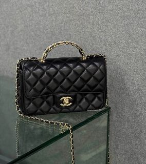 (Category: ) located in . Submitted by neverfull_luxury_sg (Listing ID 1454047225, Image 1). Description: .