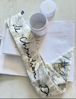 （分類：）位於 。 由 parislau.paris 提交（商品編號 1454073058，圖片 1）。簡介： 。