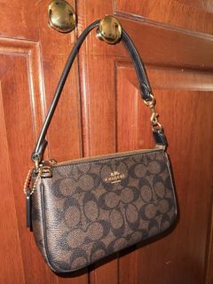 (Category: ) located in . Submitted by lollipop_things (Listing ID 1454147313, Image 1). Description: .