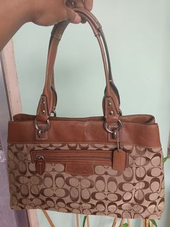 (Category: ) located in . Submitted by jnjthriftshop123 (Listing ID 1454087047, Image 1). Description: .