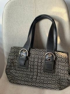 (Category: ) located in . Submitted by tk_.collections (Listing ID 1454104379, Image 1). Description: .