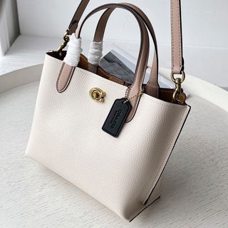 (Category: ) located in . Submitted by premiumoutlets. (Listing ID 1454167750, Image 1). Description: .
