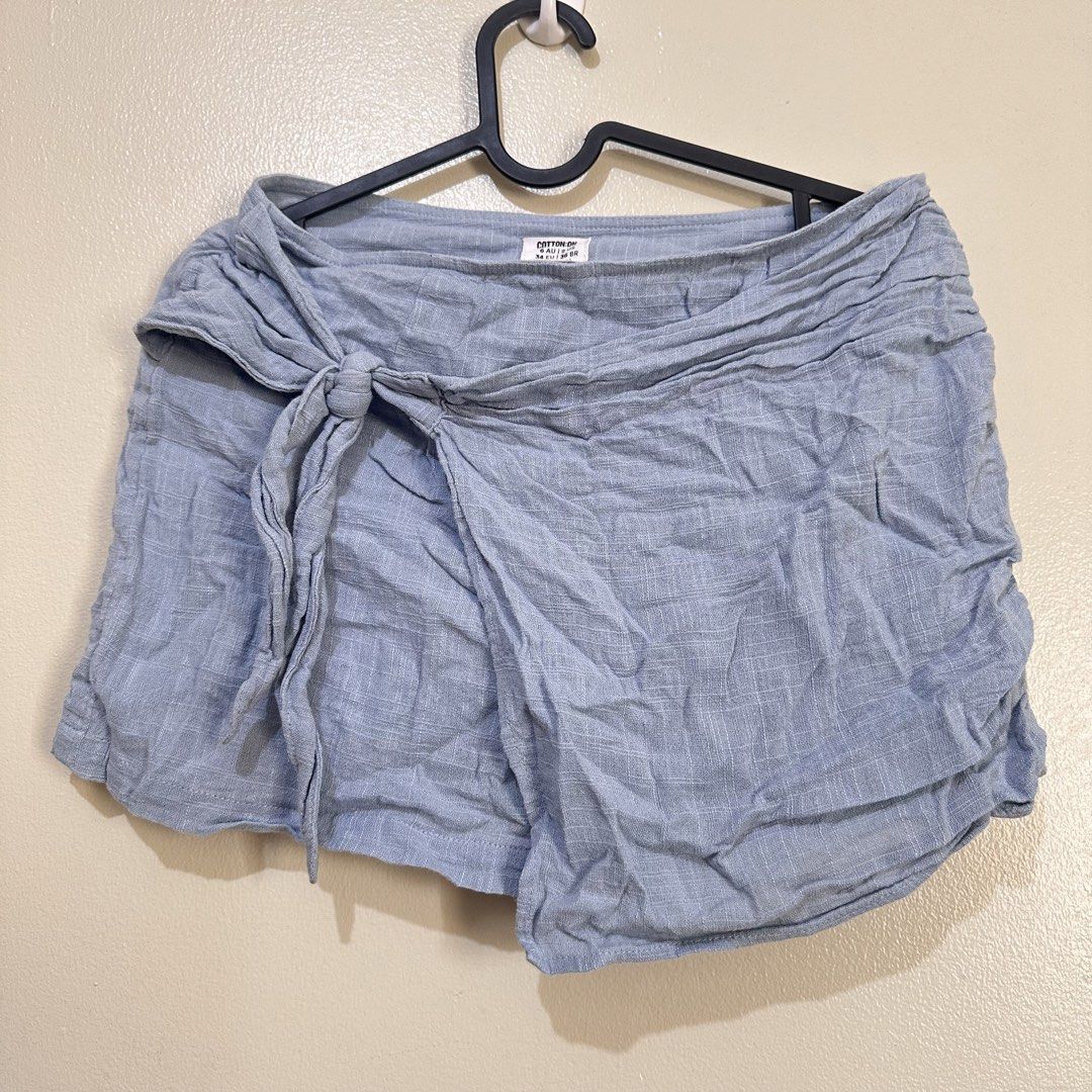 Cotton On Light Blue Linen Blend Skirt (Category: Shorts) located in Manila. Submitted by preamorph (Listing ID 1454085595, Image 1). Description: worn thrice linen blend fabric .