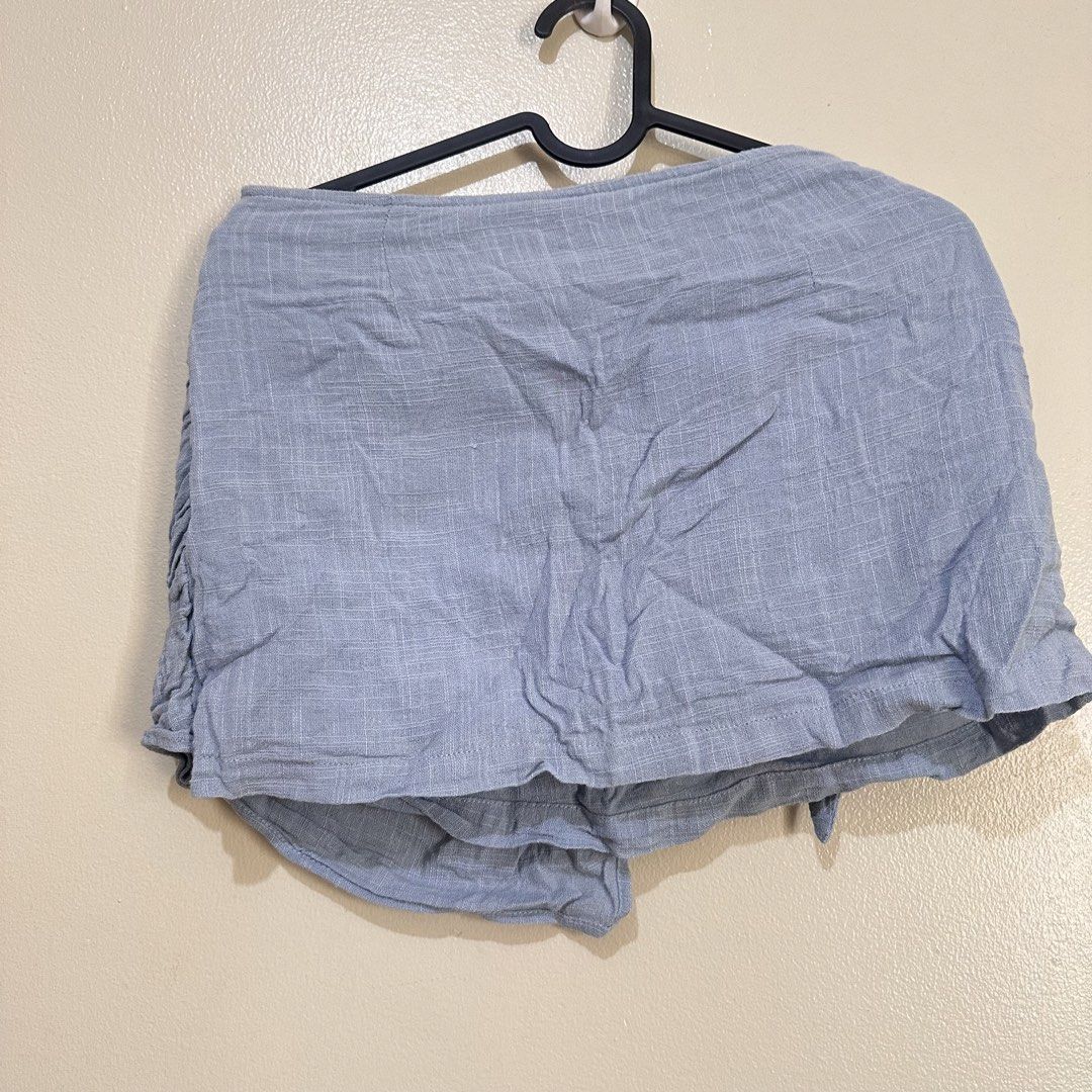 Cotton On Light Blue Linen Blend Skirt (Category: Shorts) located in Manila. Submitted by preamorph (Listing ID 1454085595, Image 3). Description: worn thrice linen blend fabric .